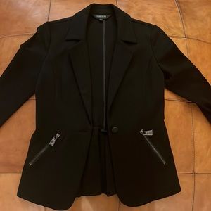 NWOT Vertigo Women’s Black Blazer